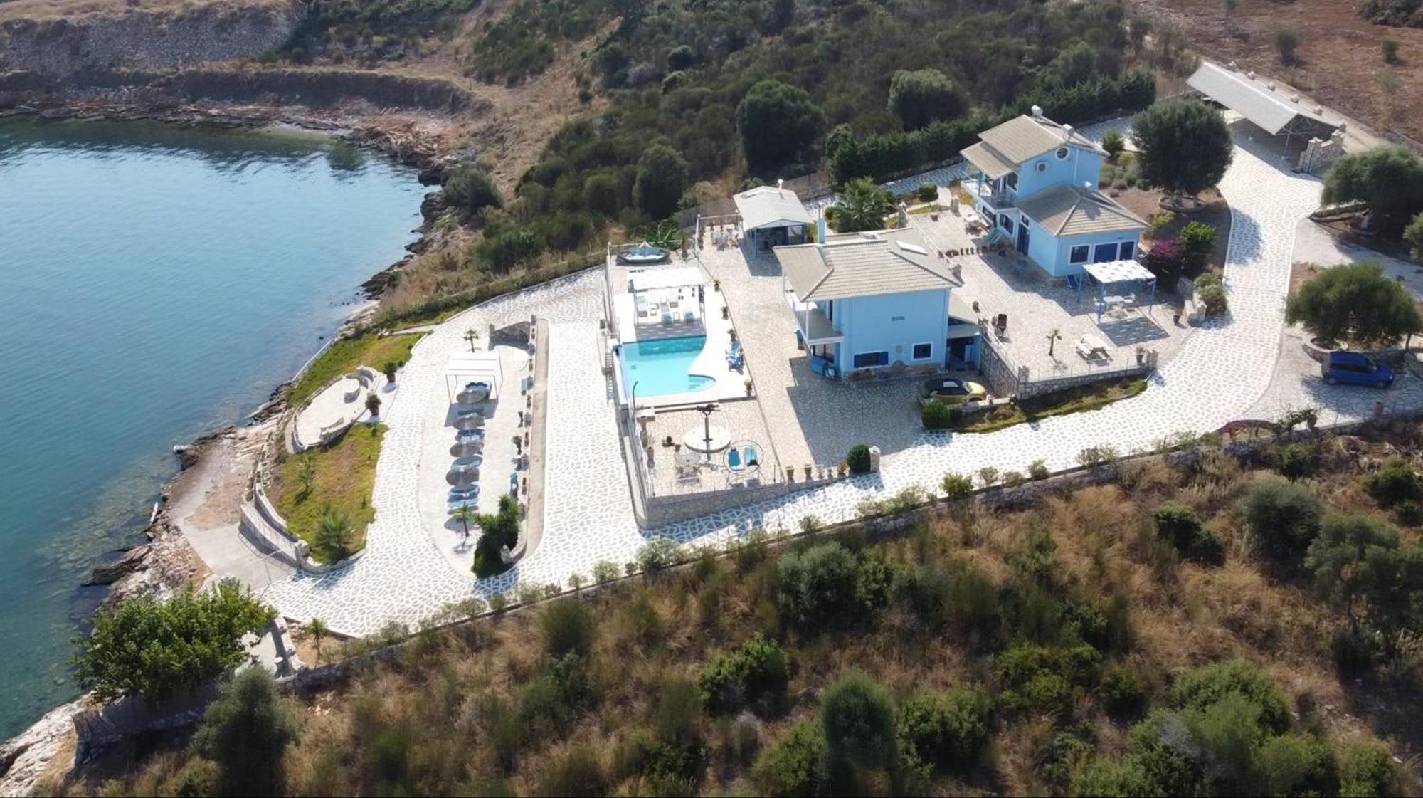 Iris Villas Sparton ภายนอก รูปภาพ